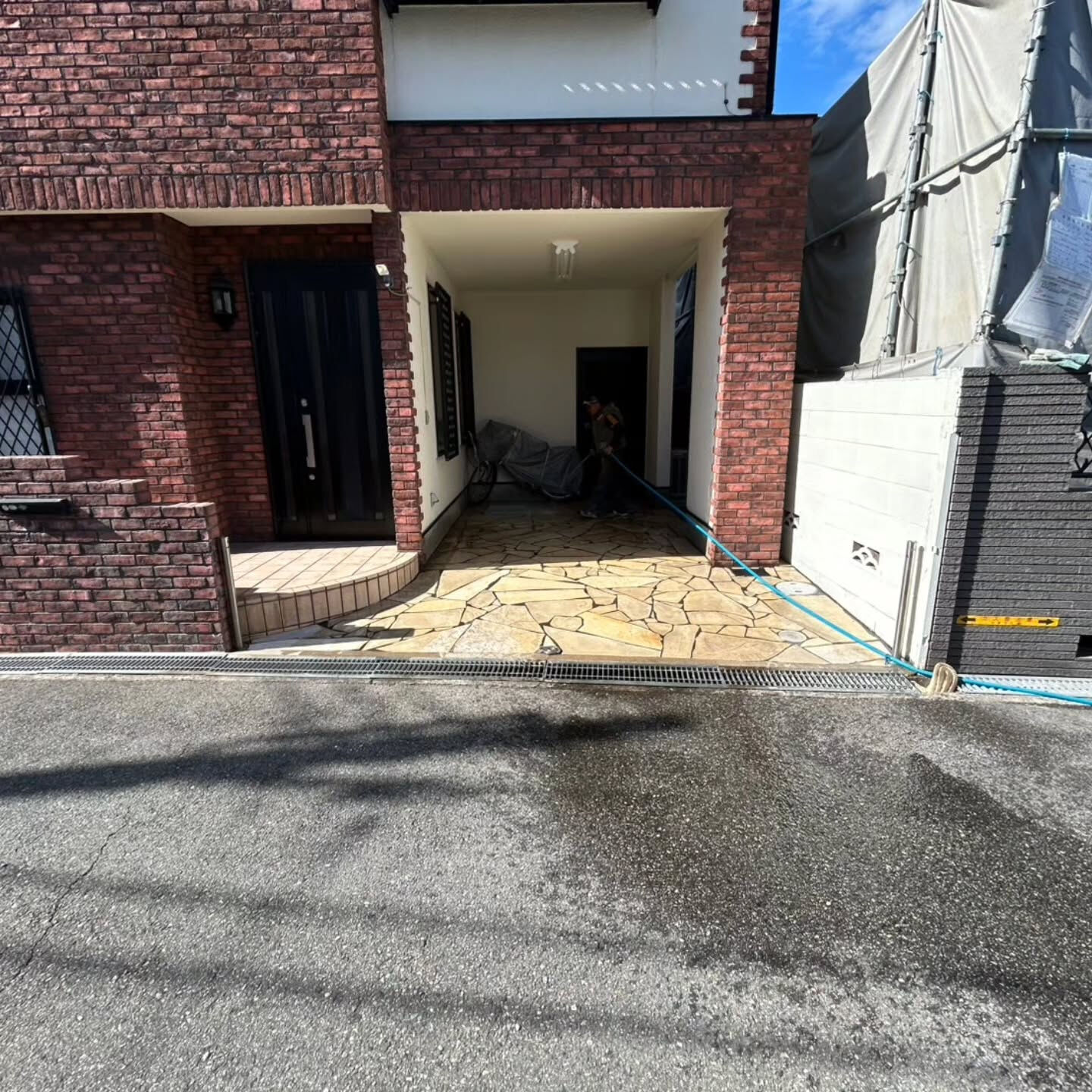 鶴見区での解体作業が順調に進行中です