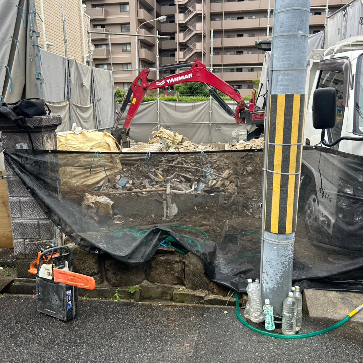 今日は新たに茨木市東太田での解体工事がスタートします