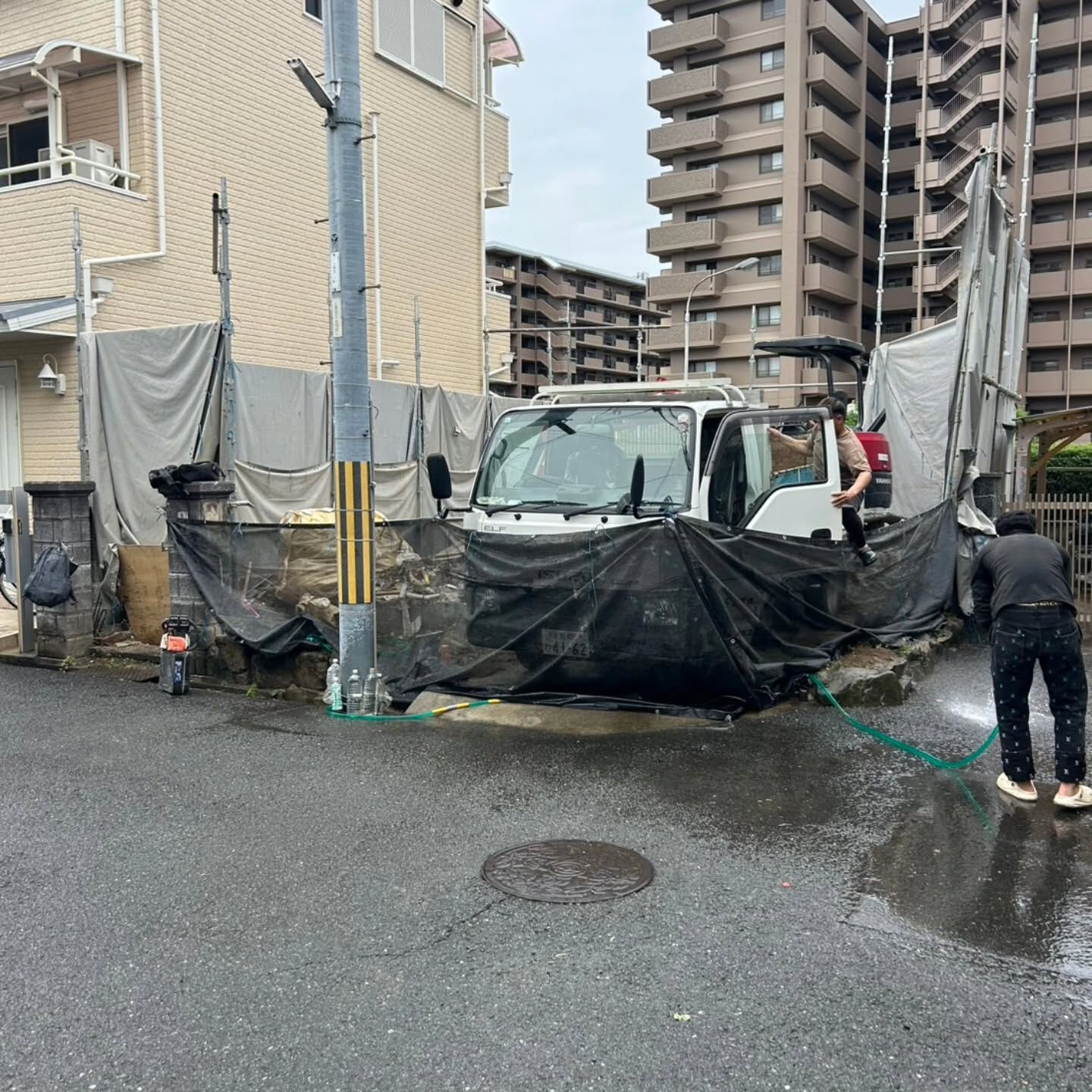 今日は新たに茨木市東太田での解体工事がスタートします
