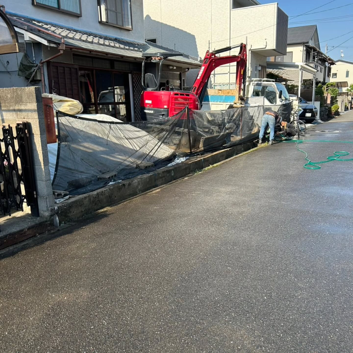 城南町での解体工事、安全性を最優先に迅速に進めています