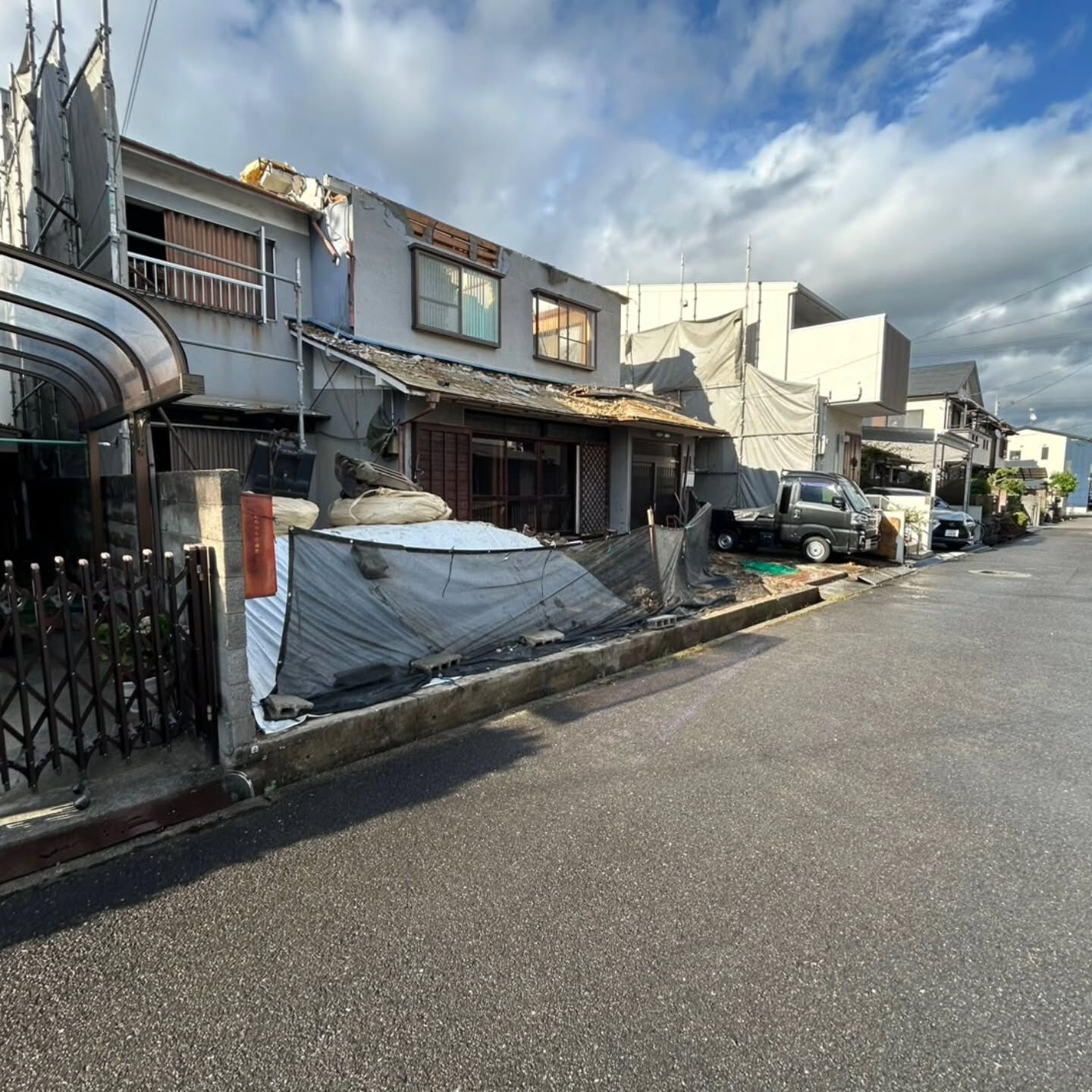 城南町での解体工事、安全性を最優先に迅速に進めています
